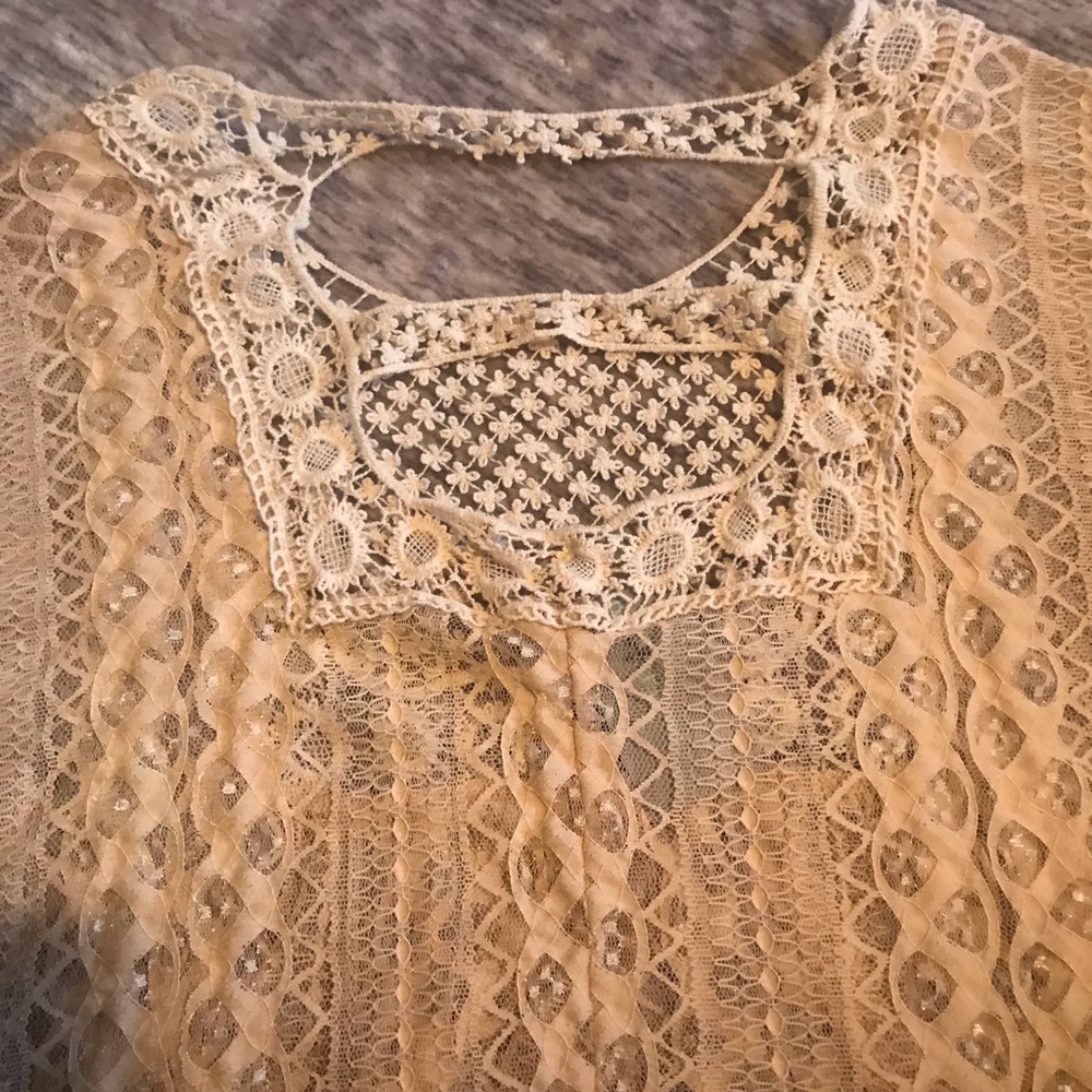 Lacy Top - Picture 4 of 5